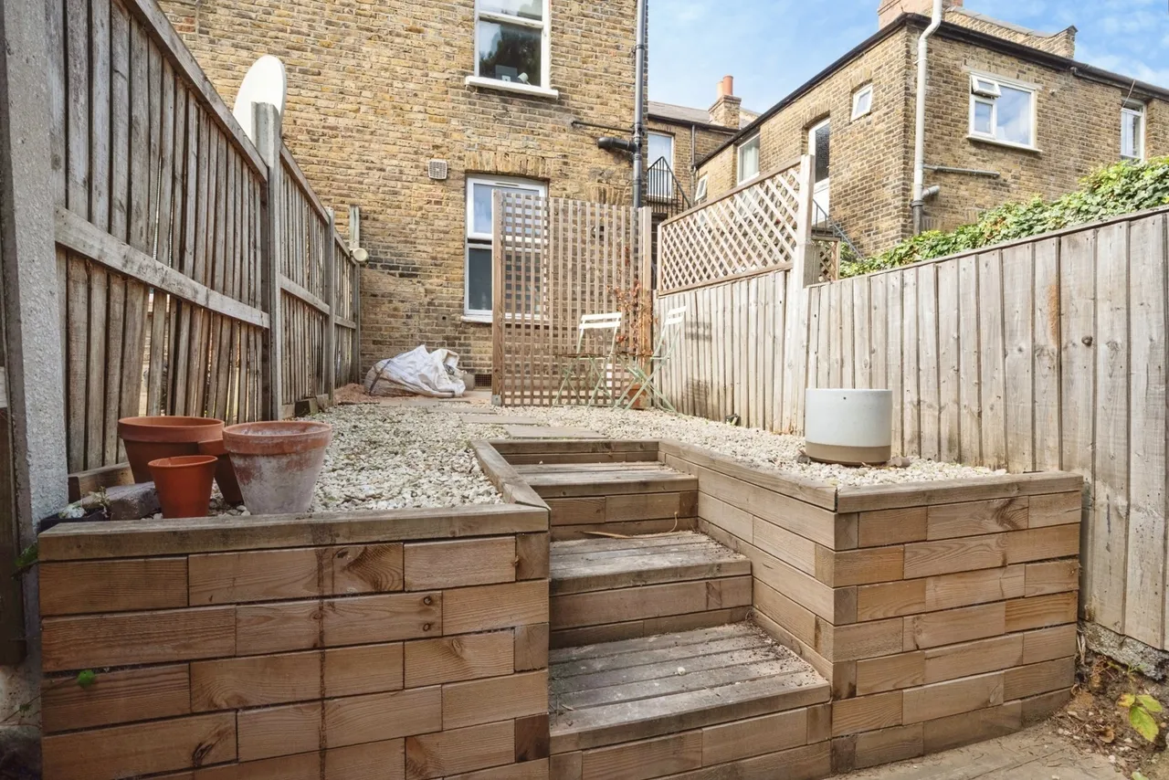 Albert Road, London, E10, photo 19
