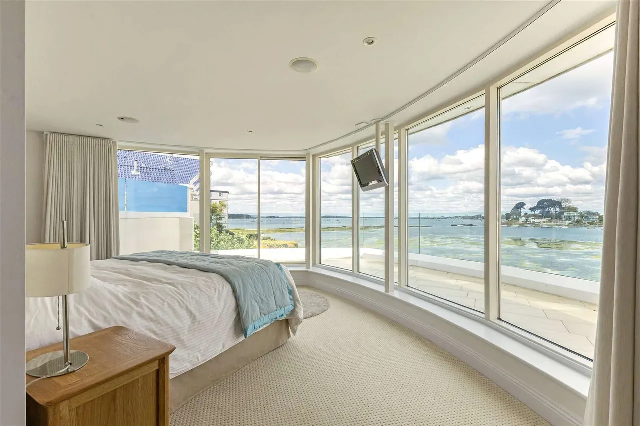Salterns Way, Poole, BH14, photo 10