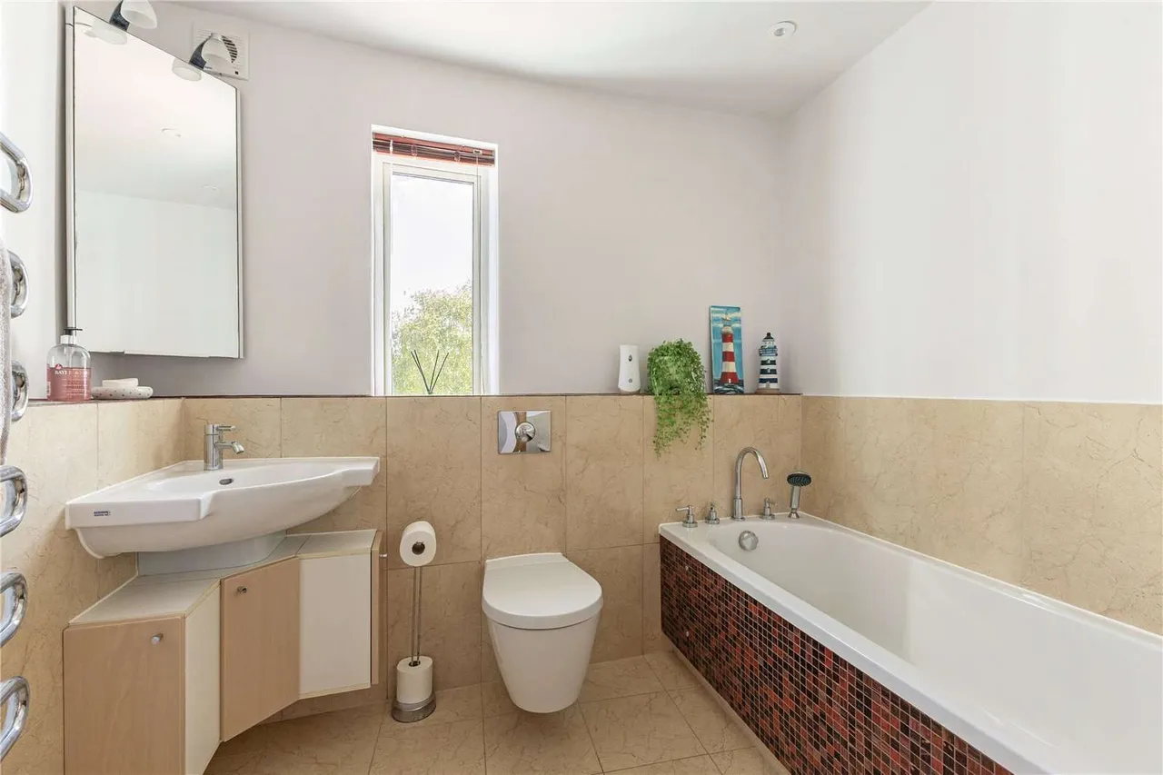 Salterns Way, Poole, BH14, photo 14