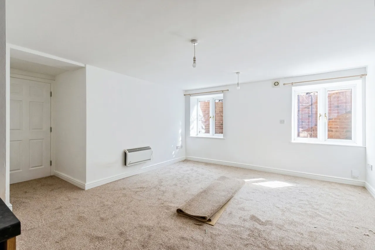 Flat 2 Grove Road, Wakefield, West Yorkshire, WF1, photo 5