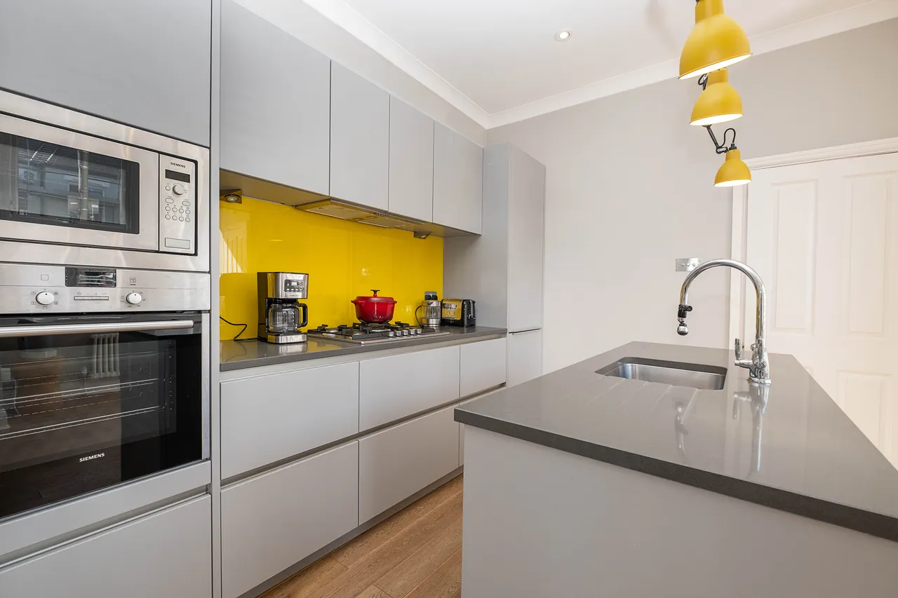 Brookwood Road, London, SW18, photo 4