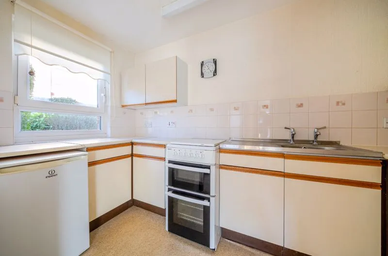 Sidcup Hill, 7 Glenrose Court Sidcup Hill Sidcup Greater London Sidcup, SIDCUP, Kent, DA146HG, photo 6