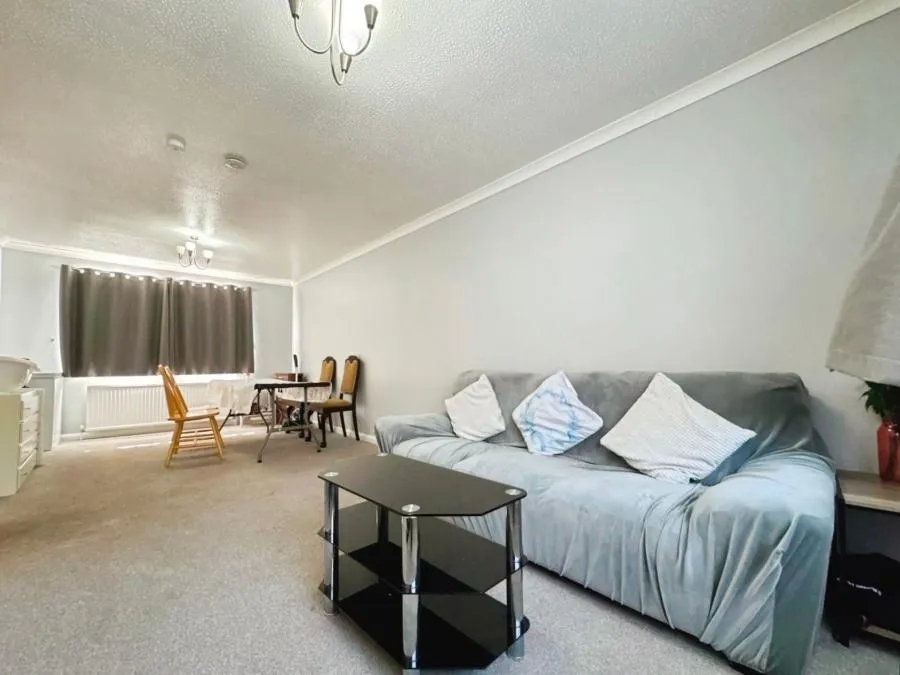 Elm Road, High Wycombe, HP12, photo 2