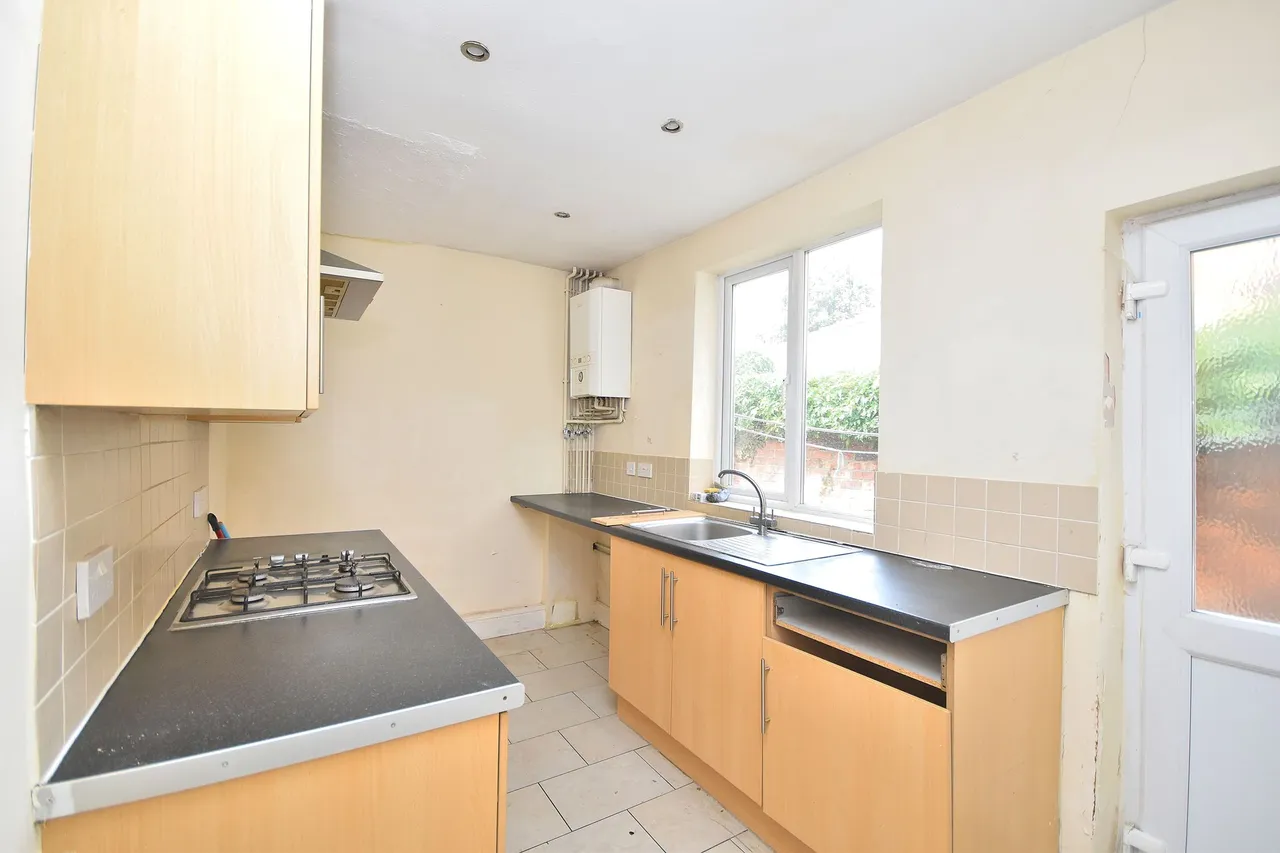 Queens Road, Northampton, NN1 3LP, photo 5