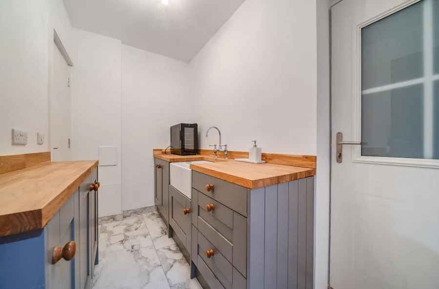 Minerva Crescent, Gunwharf Quays, PO1, photo 8