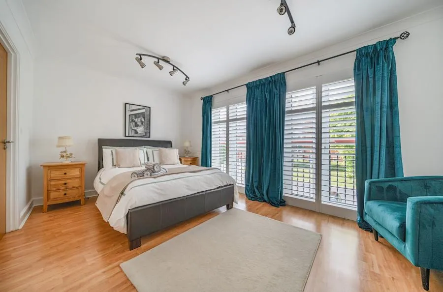 Minerva Crescent, Gunwharf Quays, PO1, photo 9
