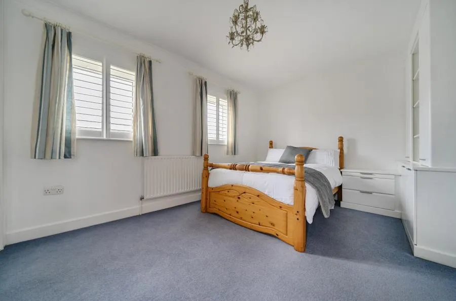 Minerva Crescent, Gunwharf Quays, PO1, photo 12