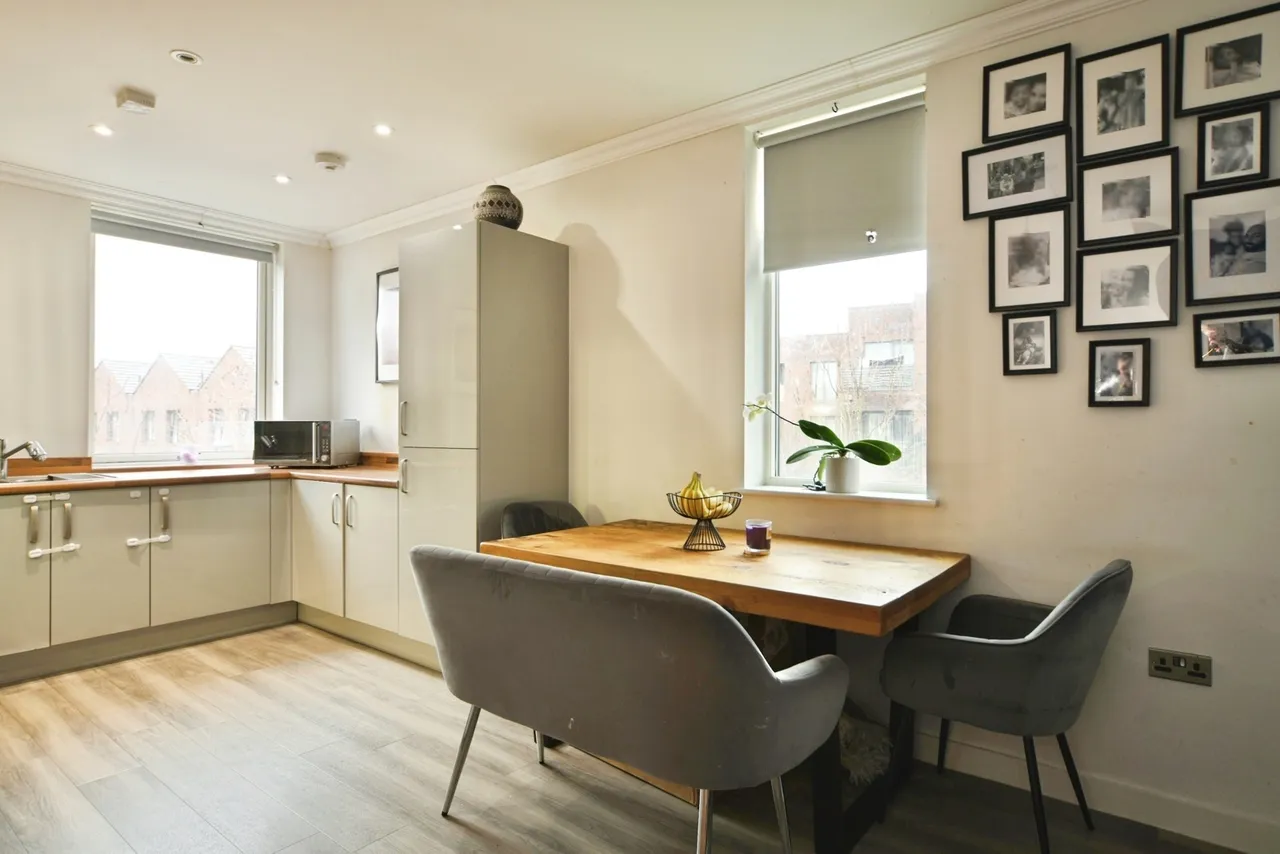 Gardiner Close, Enfield, EN3, photo 2