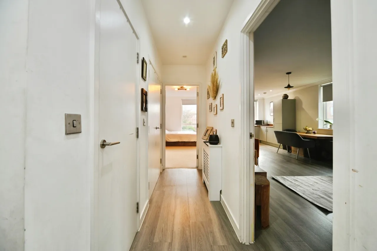 Gardiner Close, Enfield, EN3, photo 10