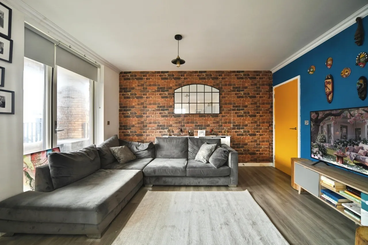 Gardiner Close, Enfield, EN3, photo 12