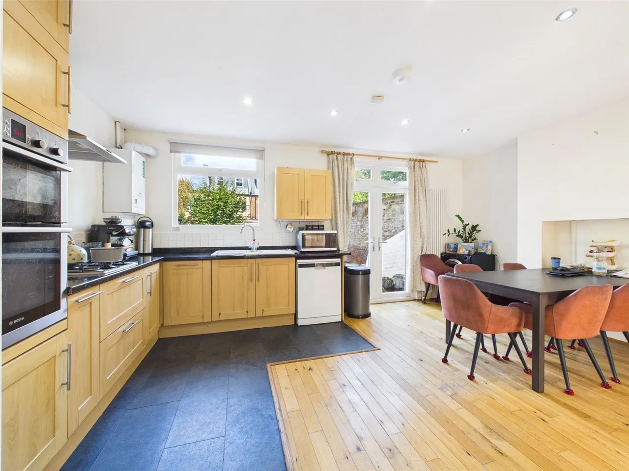 Larches Avenue, London, SW14, photo 3