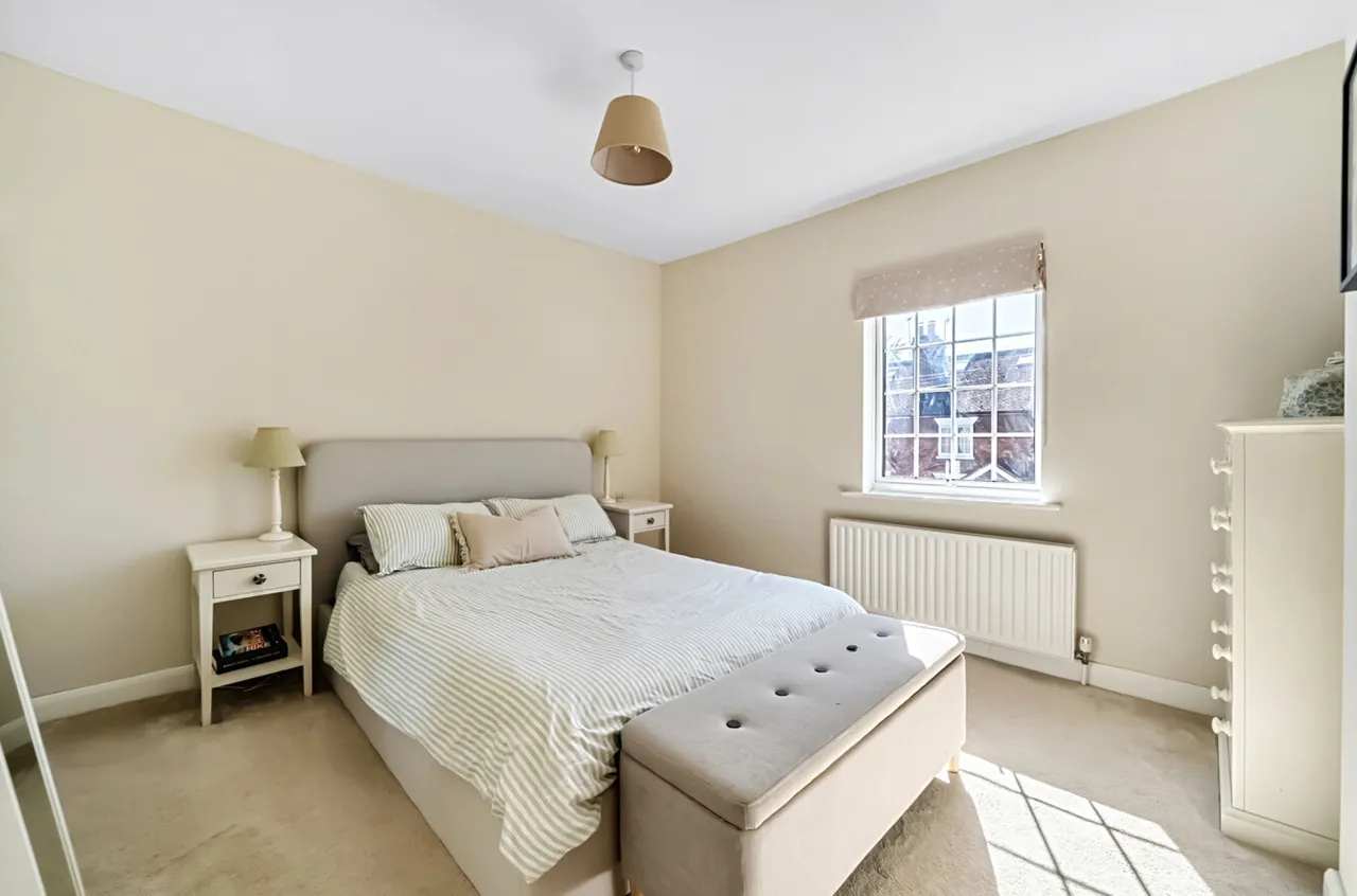 Kings Road, Farncombe, GU7, photo 10