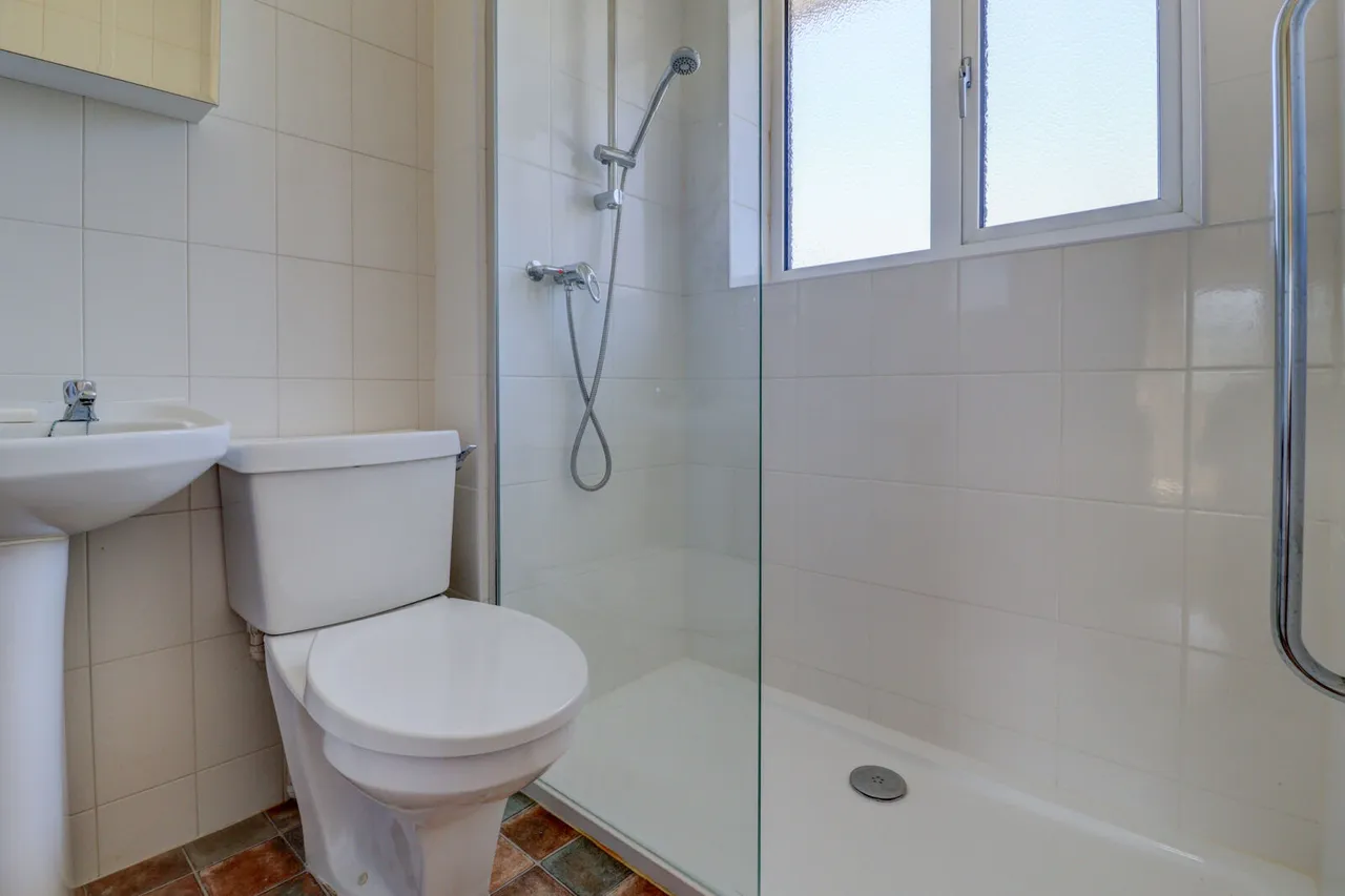 Browns Road, High Wycombe, HP15, photo 12