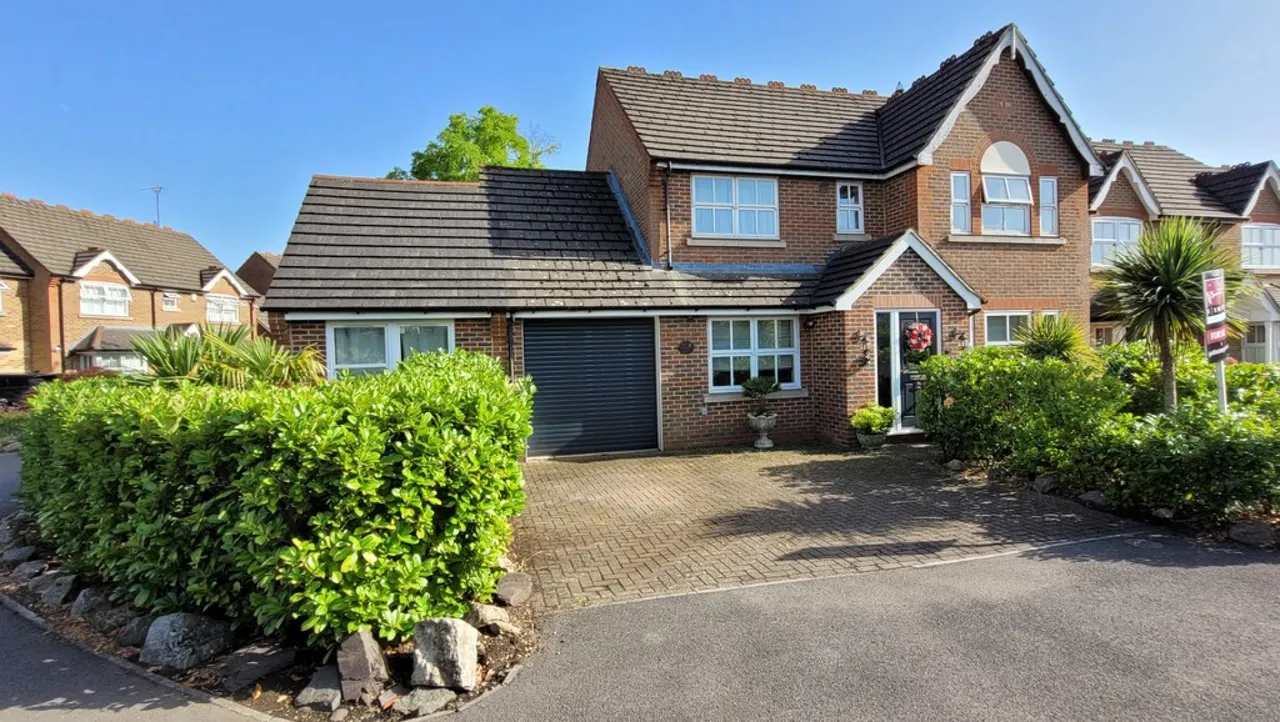 5 bed house for sale, The Wickets, Ashford
