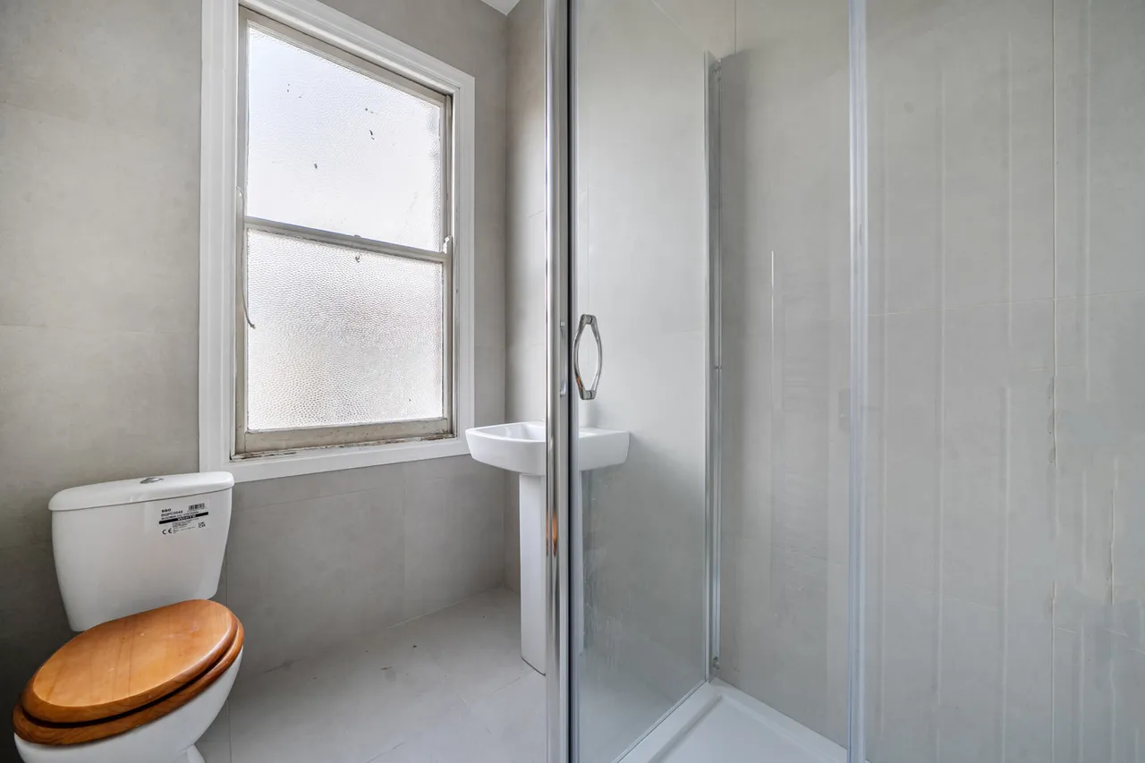Half Acre Road, Hanwell, W7, photo 9