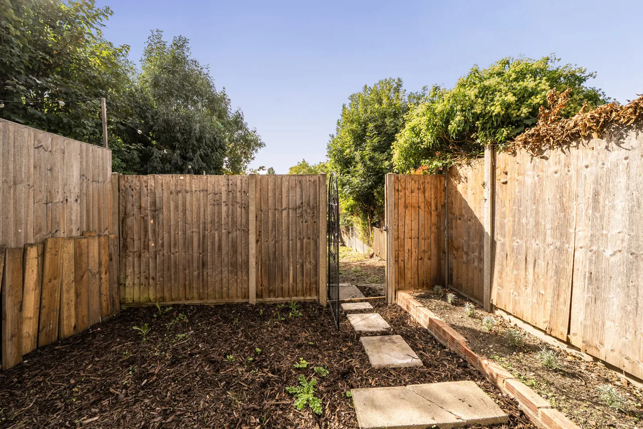 Half Acre Road, Hanwell, W7, photo 10