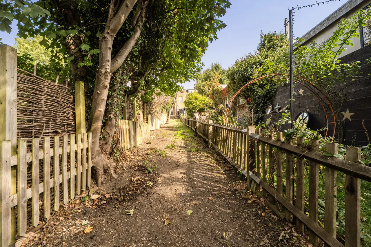 Half Acre Road, Hanwell, W7, photo 13