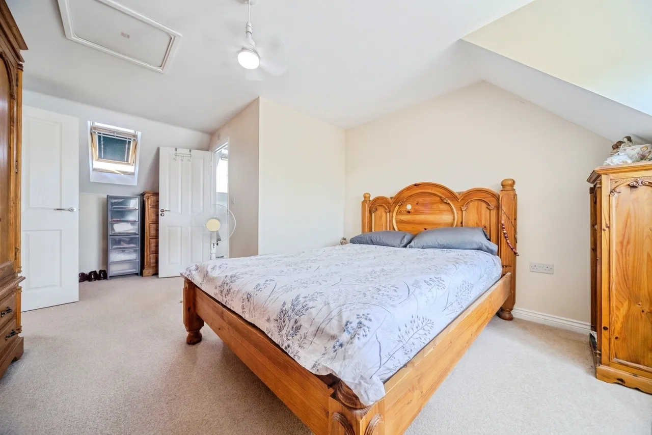 Prince Rupert Drive, AYLESBURY, Buckinghamshire, HP19, photo 4