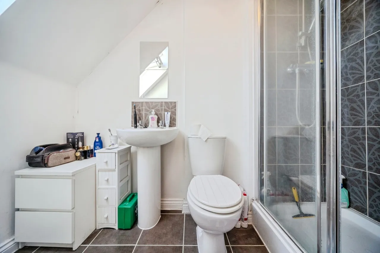 Prince Rupert Drive, AYLESBURY, Buckinghamshire, HP19, photo 15