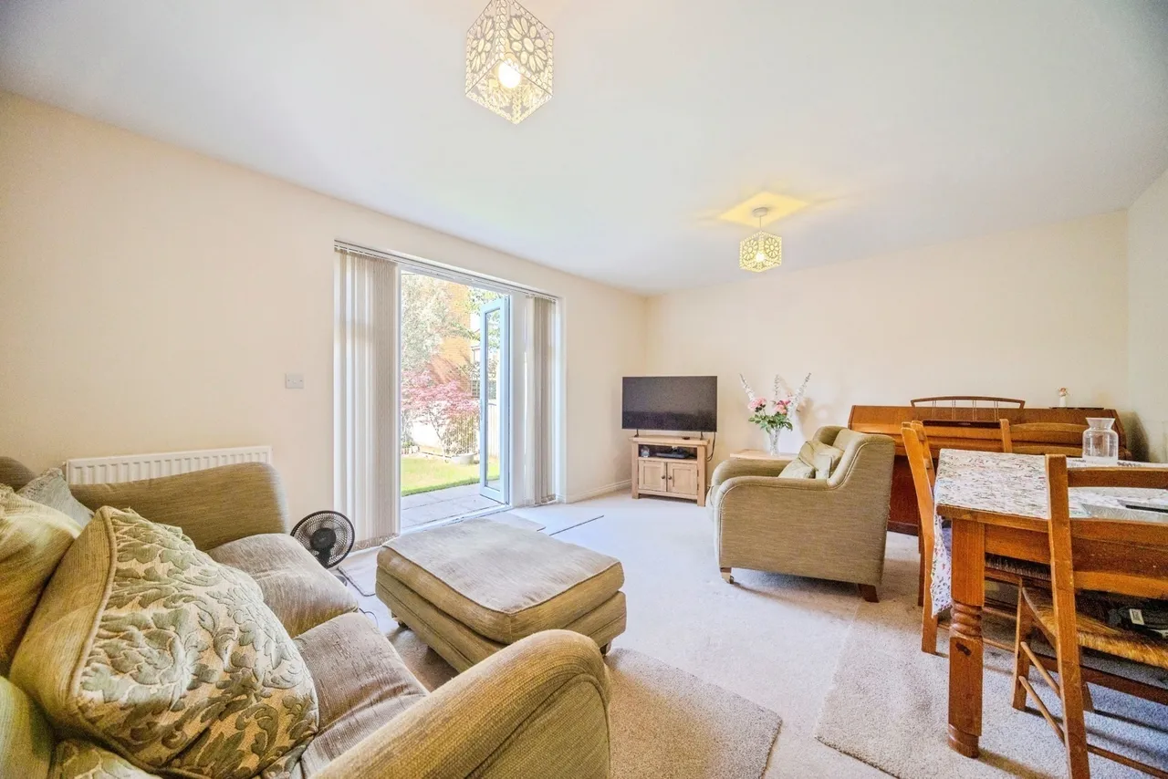 Prince Rupert Drive, AYLESBURY, Buckinghamshire, HP19, photo 5