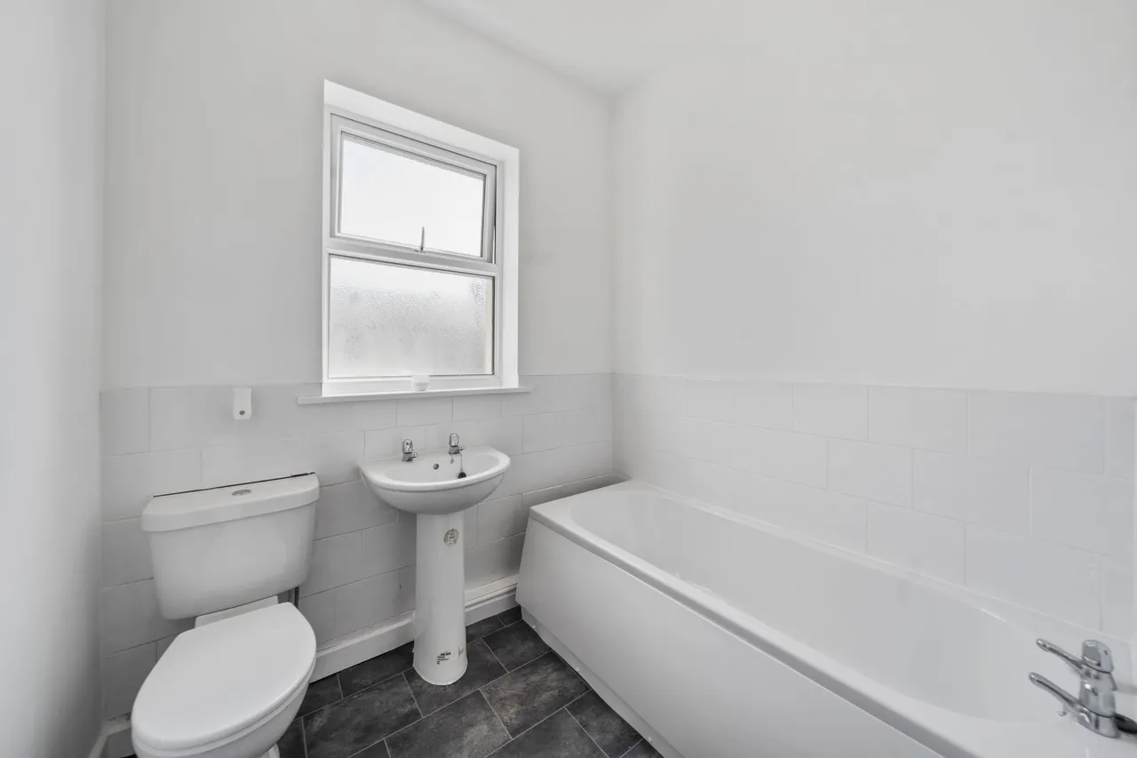 Glebe Street, Leigh, Leigh, WN7 1RQ, photo 9