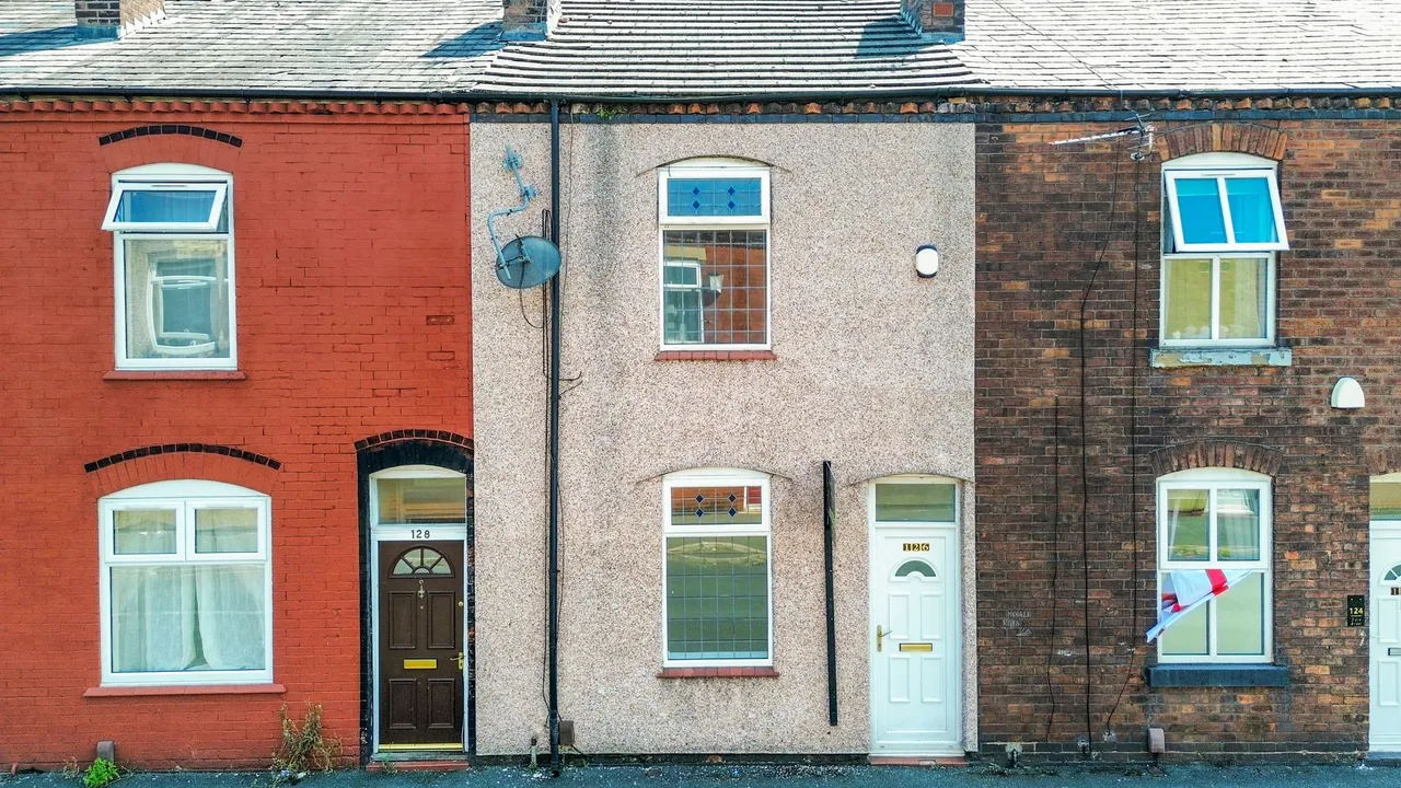 2 bed house for sale — Glebe Street, Leigh, Leigh, WN7 1RQ