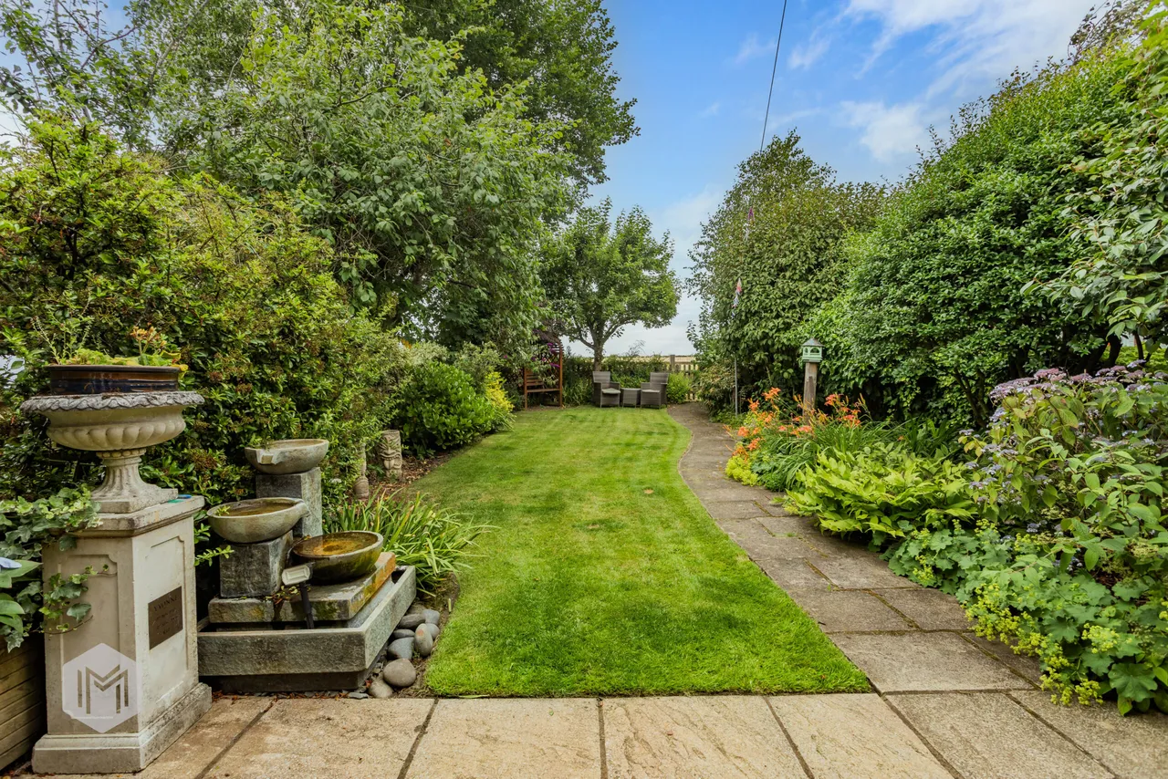 Southworth Lane, Croft, Warrington, WA3 7BX, photo 18
