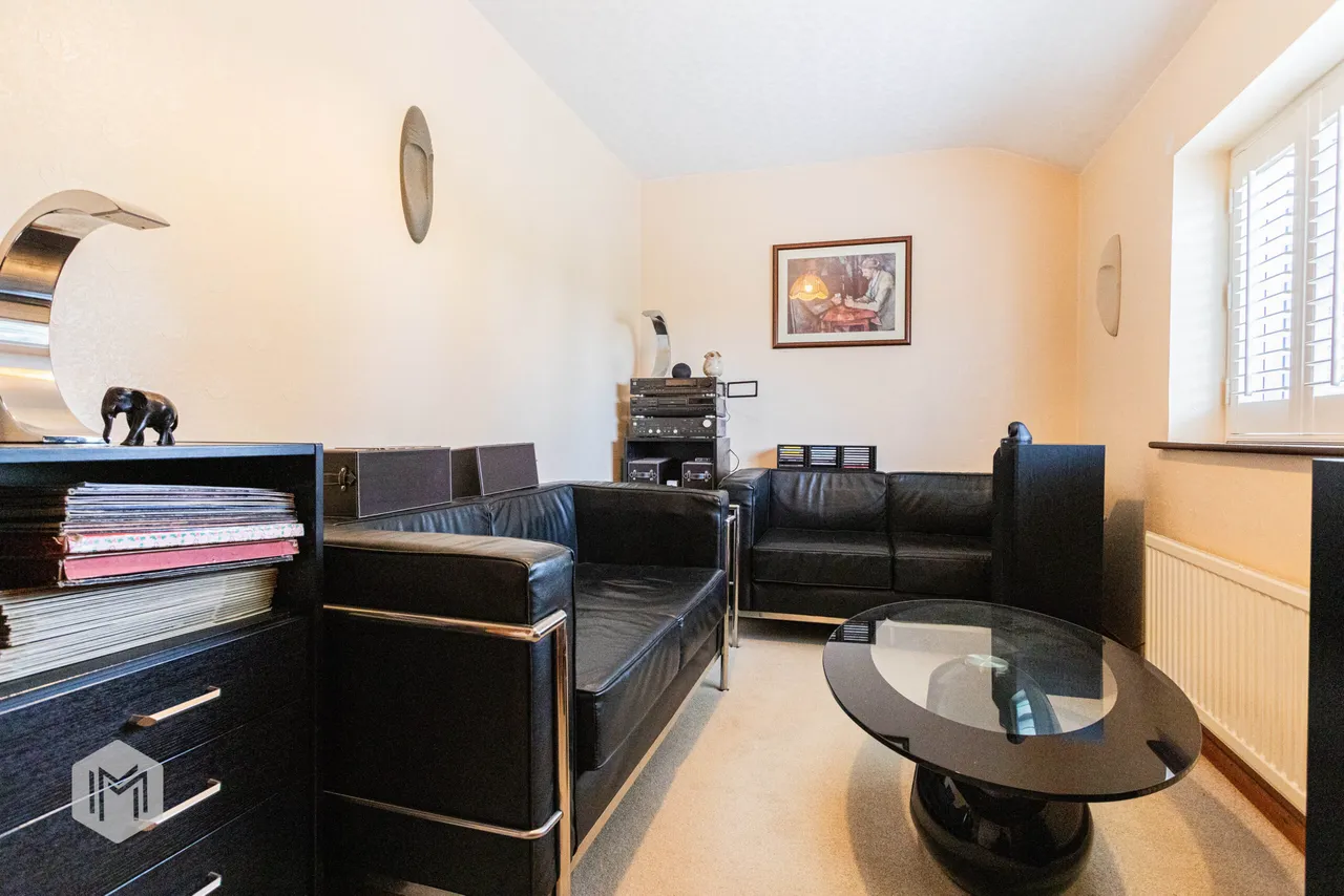 Southworth Lane, Croft, Warrington, WA3 7BX, photo 11