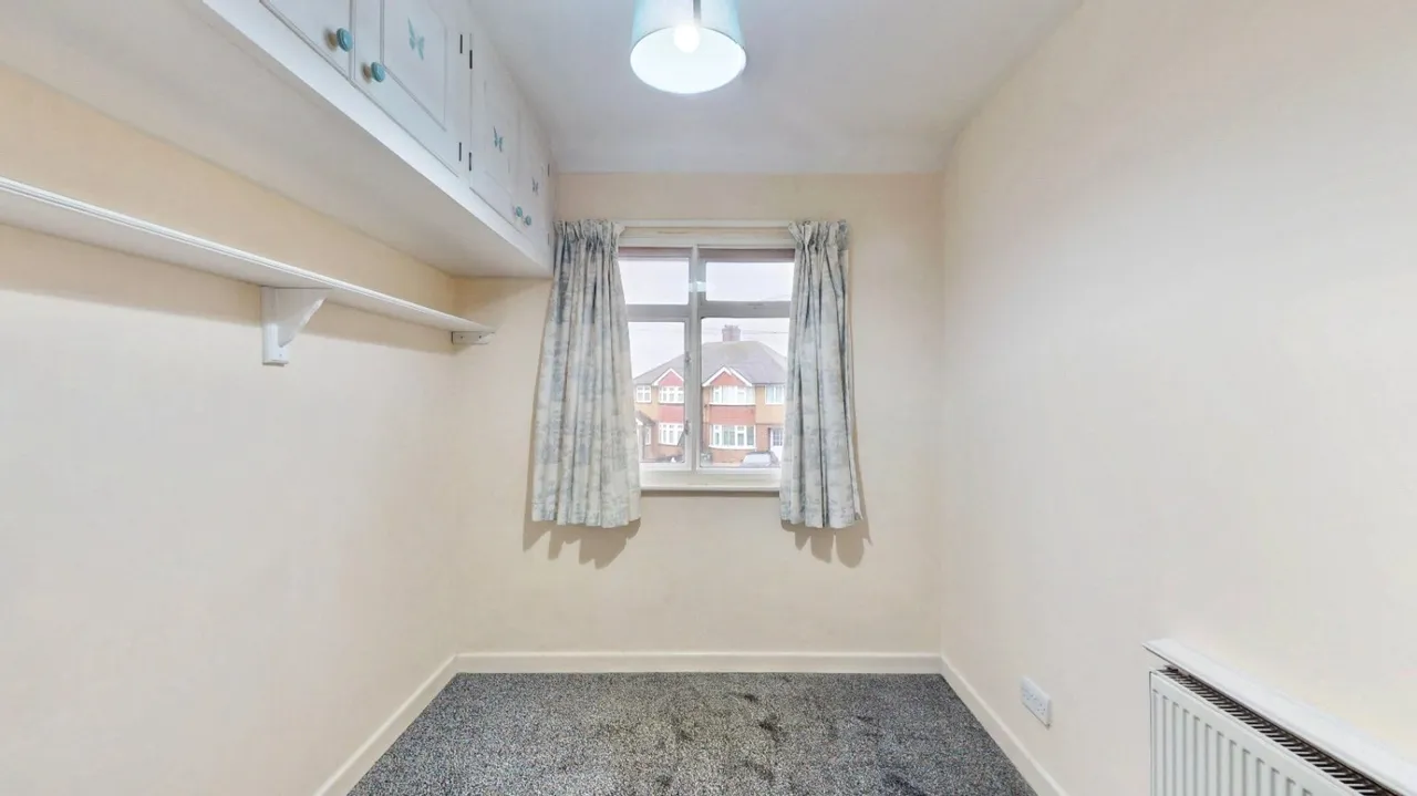 Stanwell Gardens, Stanwell, TW19, photo 9