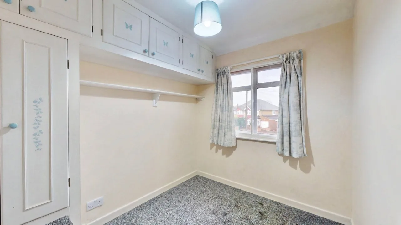 Stanwell Gardens, Stanwell, TW19, photo 8