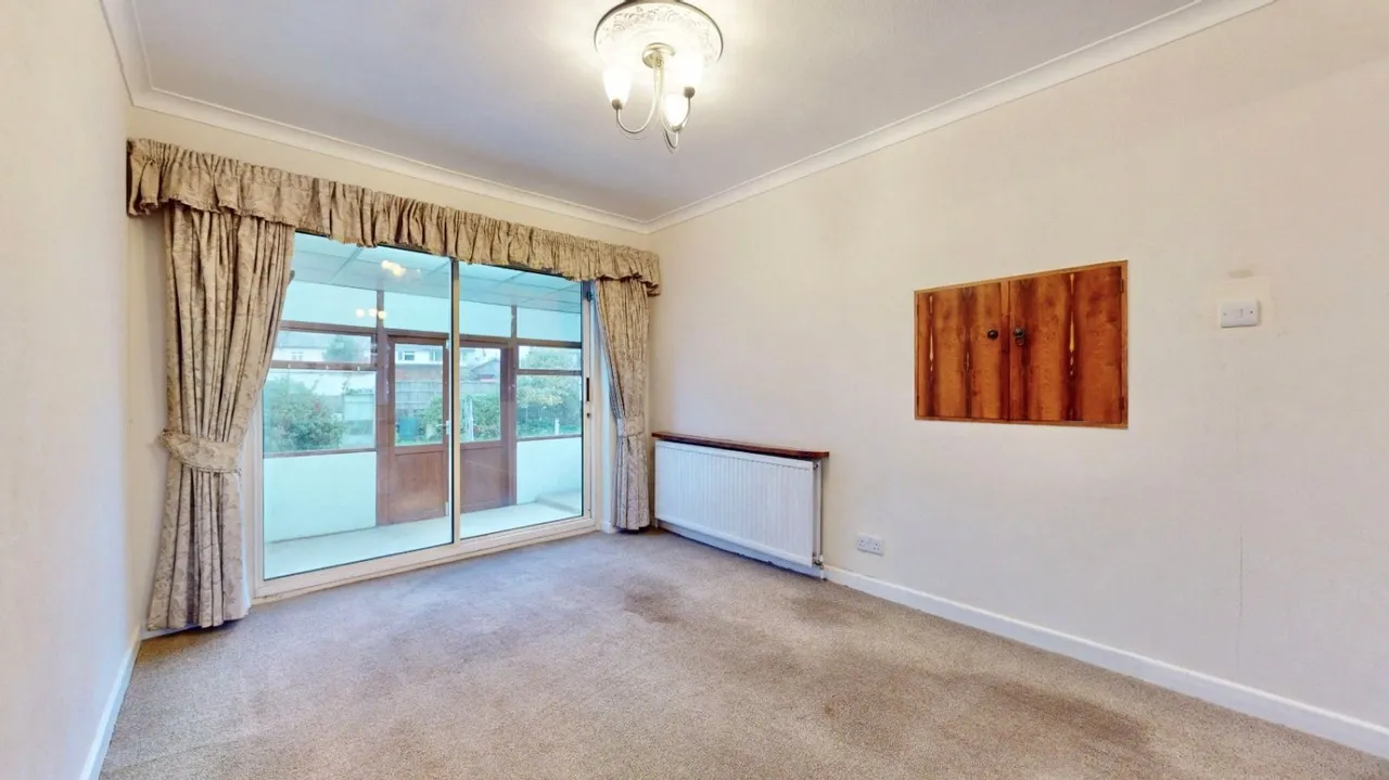 Stanwell Gardens, Stanwell, TW19, photo 16