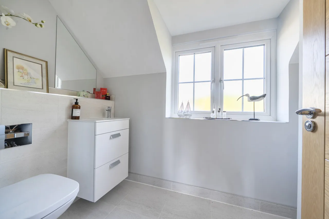 Maddoxwood, Chichester, PO19, photo 13