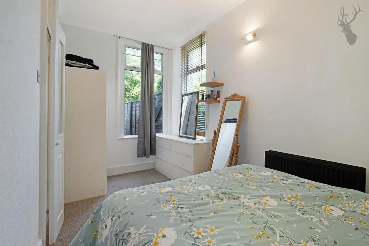 Warren Road, London, E4, photo 16