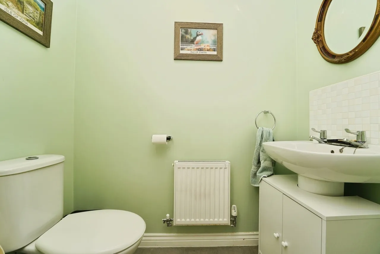 Sealand Way Kingsway, Quedgeley, Gloucester, Gloucestershire, GL2, photo 7