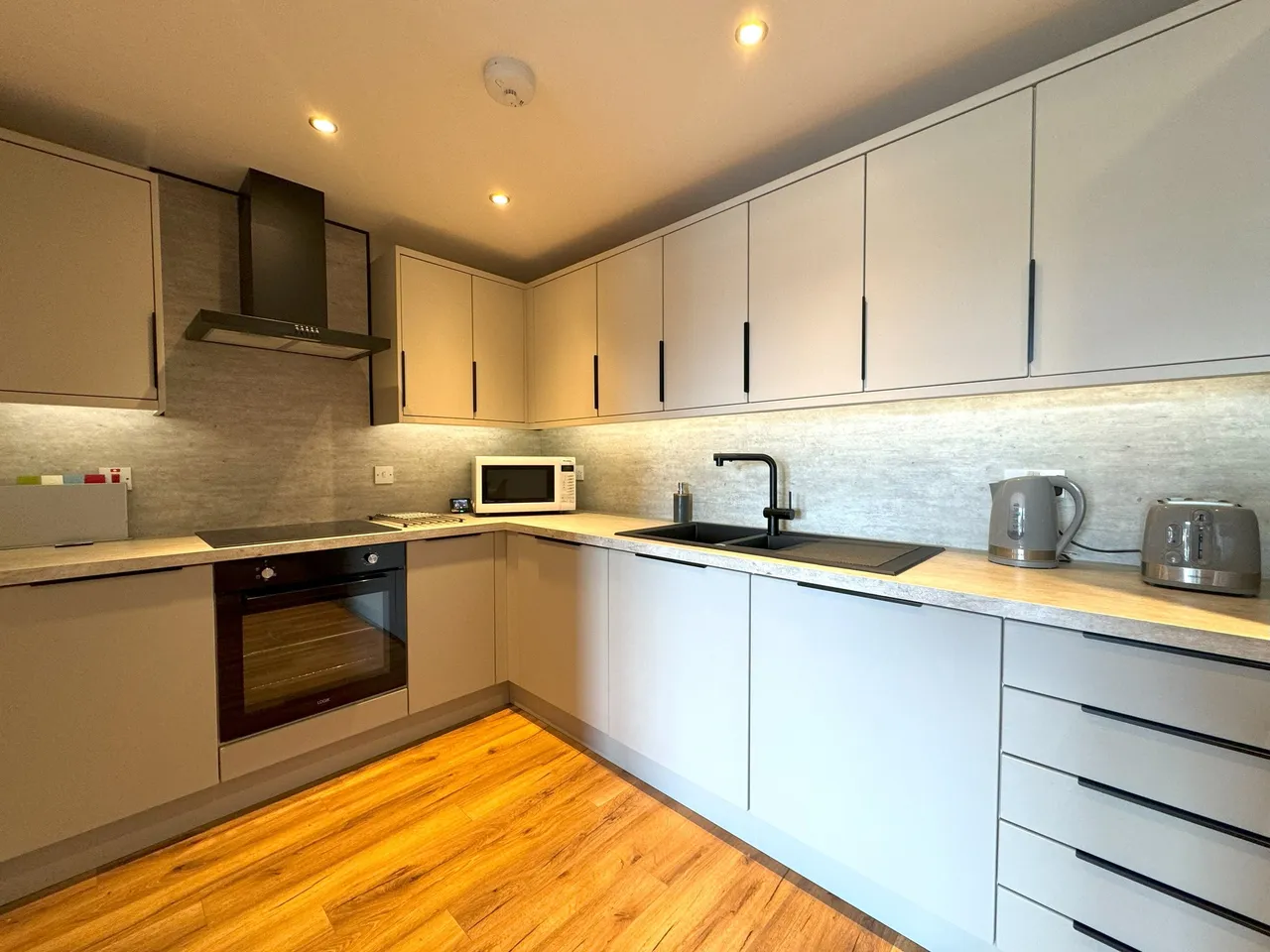 Altamar, Kings Road, Swansea, West Glamorgan, SA1 8PY, photo 7