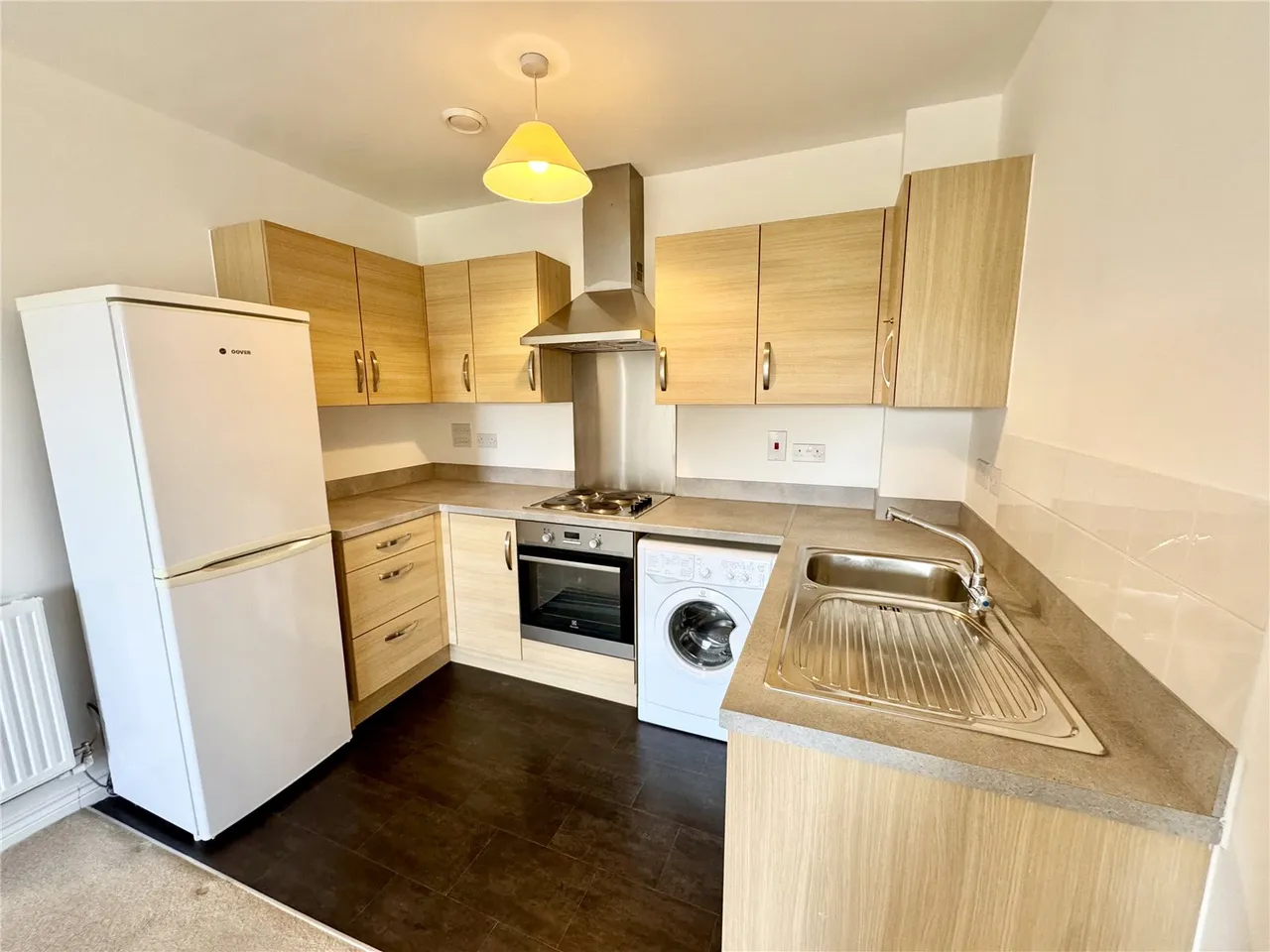 Jubilee Drive, Church Crookham, Fleet, GU52 8AY, photo 4