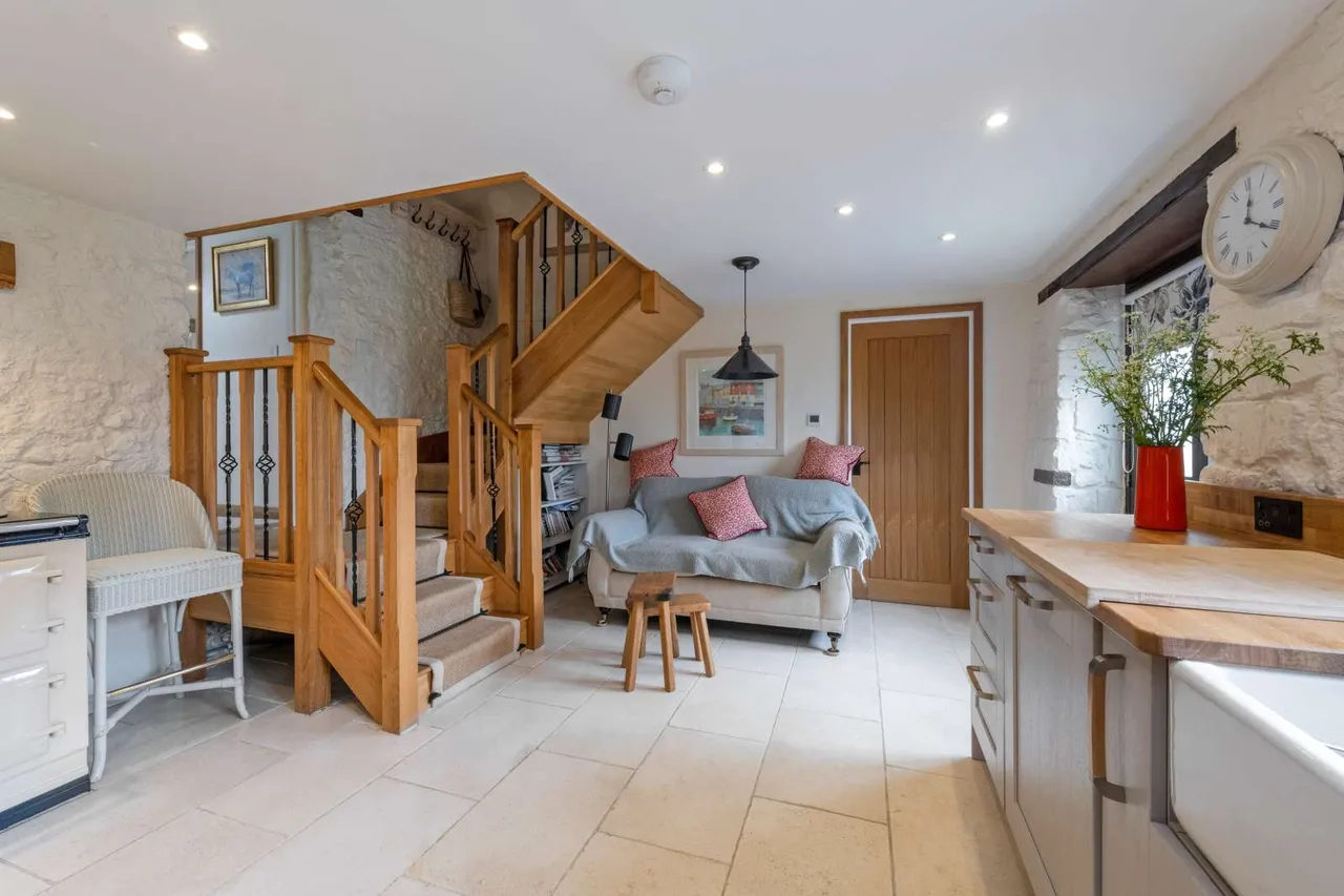 Powerstock, Bridport, DT6, photo 15