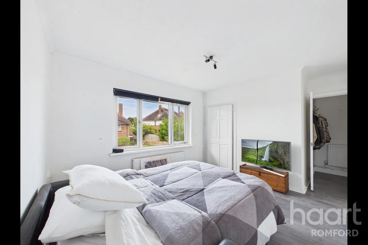 Chelmsford Avenue, Romford, RM5, photo 12