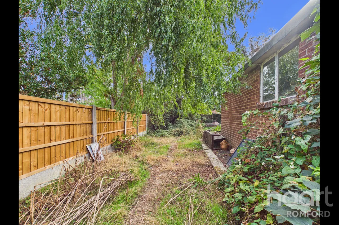 Chelmsford Avenue, Romford, RM5, photo 15