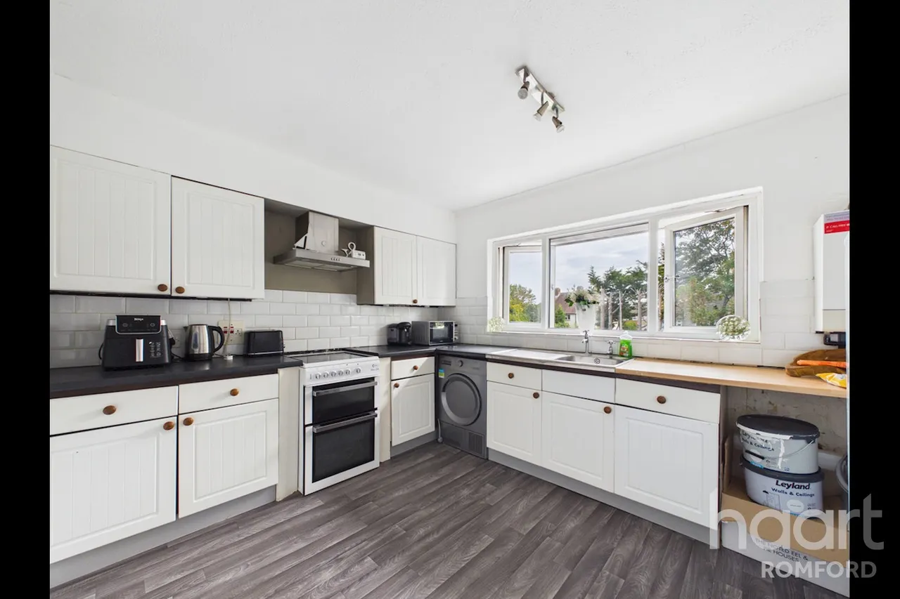 Chelmsford Avenue, Romford, RM5, photo 8