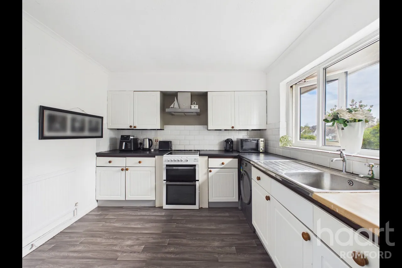Chelmsford Avenue, Romford, RM5, photo 10
