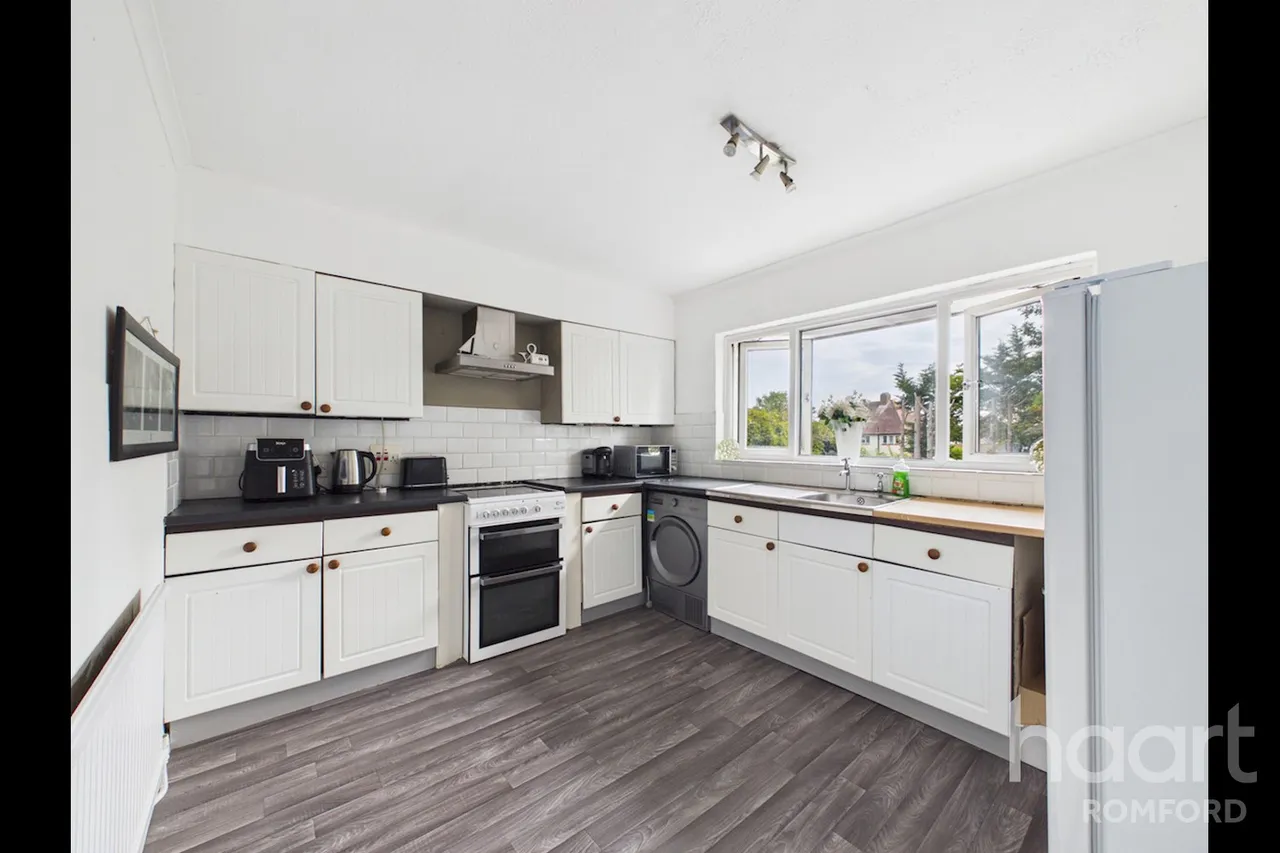 Chelmsford Avenue, Romford, RM5, photo 4