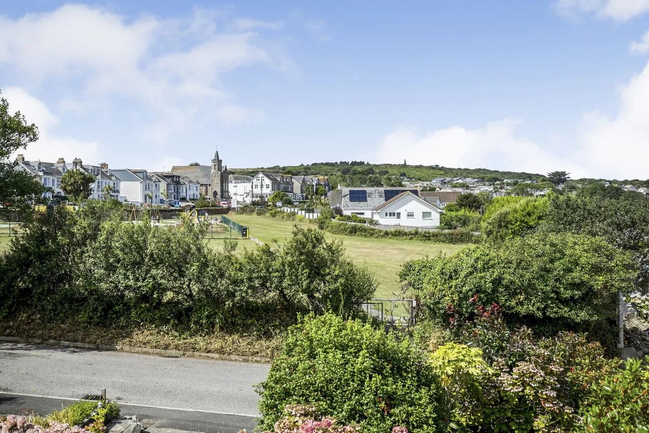 Richmond Way, Carbis Bay, TR26, photo 15