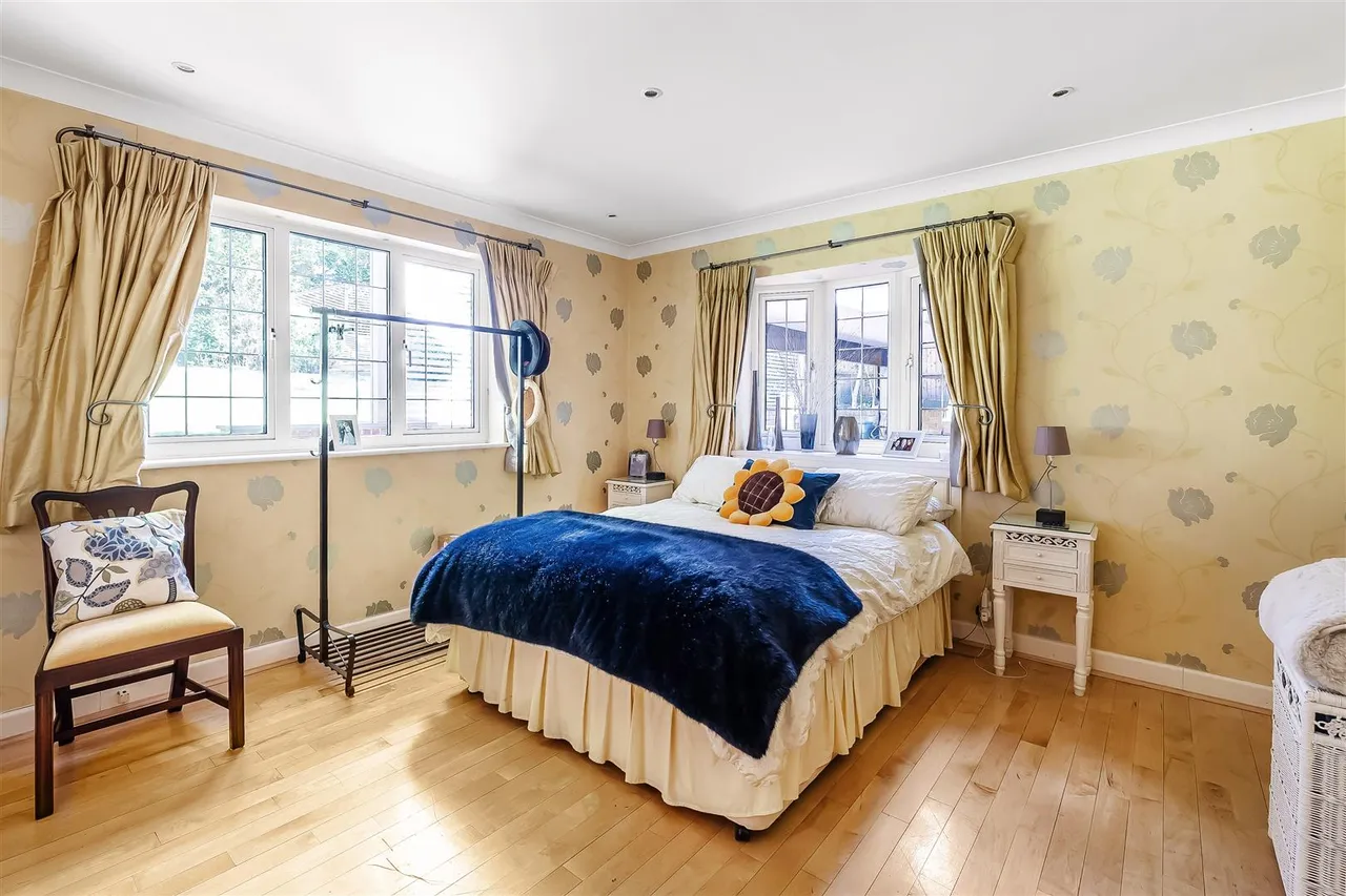The Warren, Ashtead, KT21, photo 23