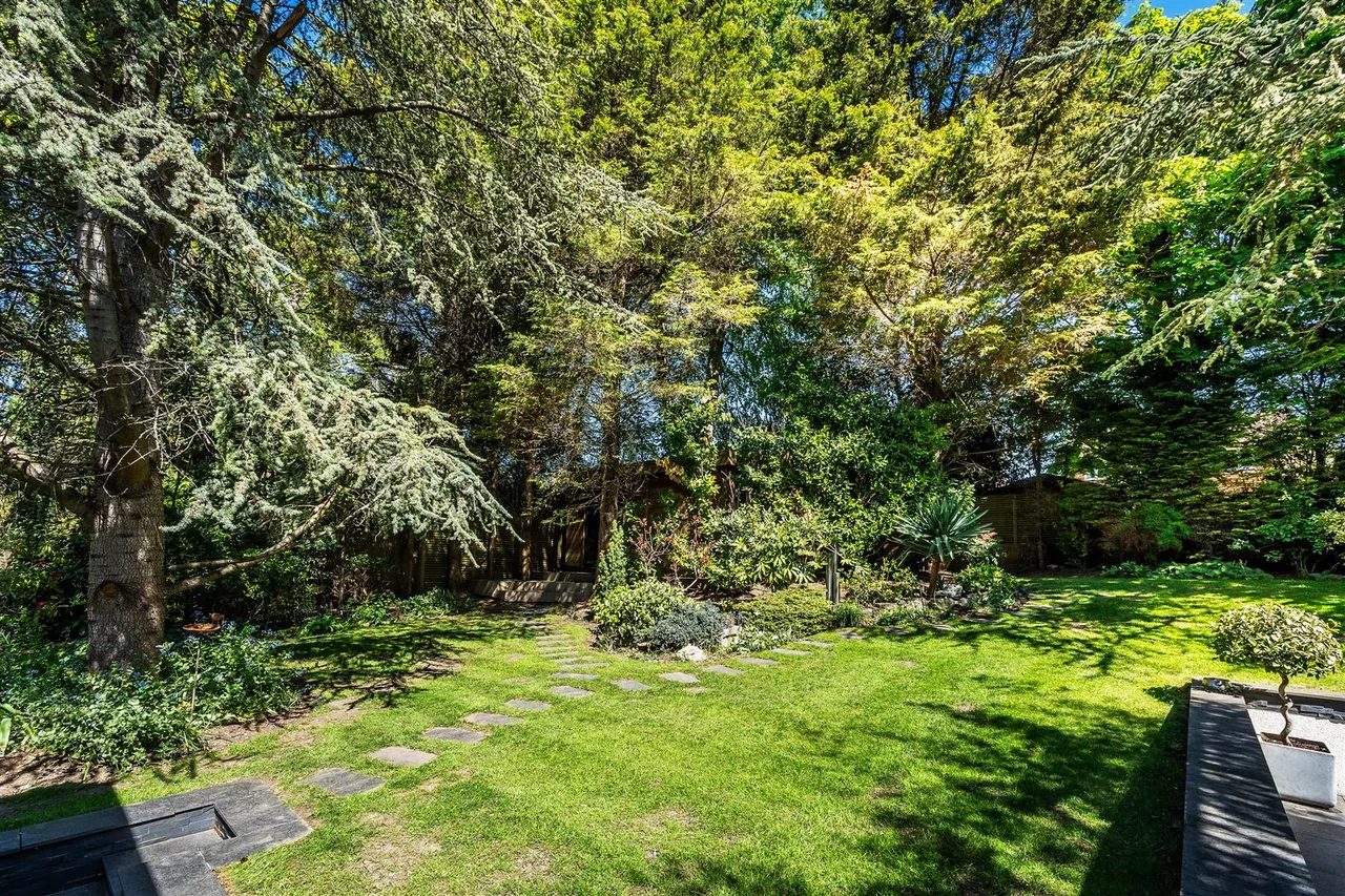 The Warren, Ashtead, KT21, photo 48