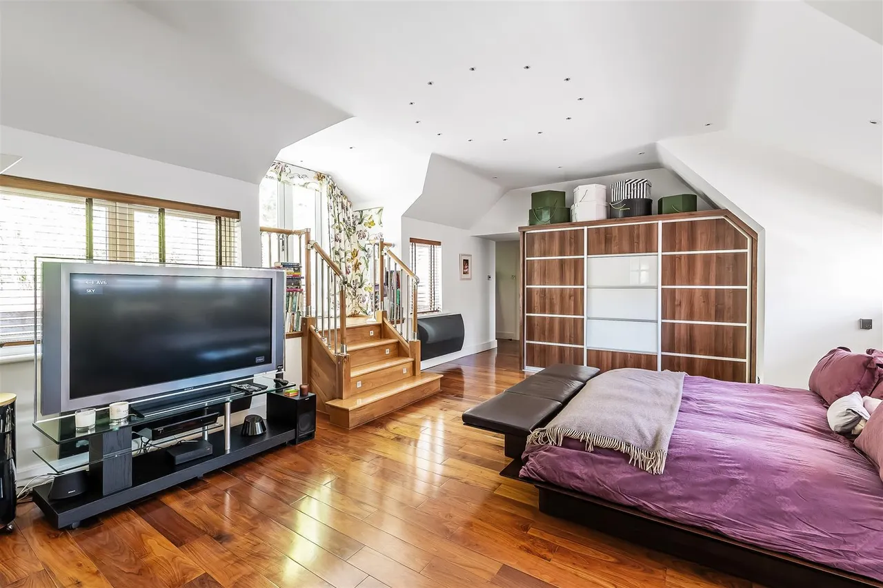 The Warren, Ashtead, KT21, photo 27