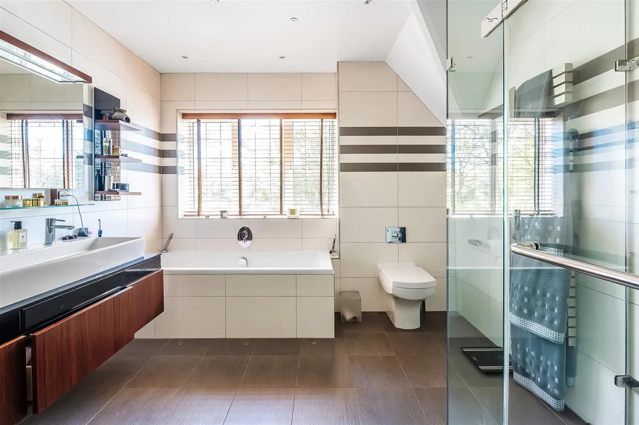 The Warren, Ashtead, KT21, photo 29