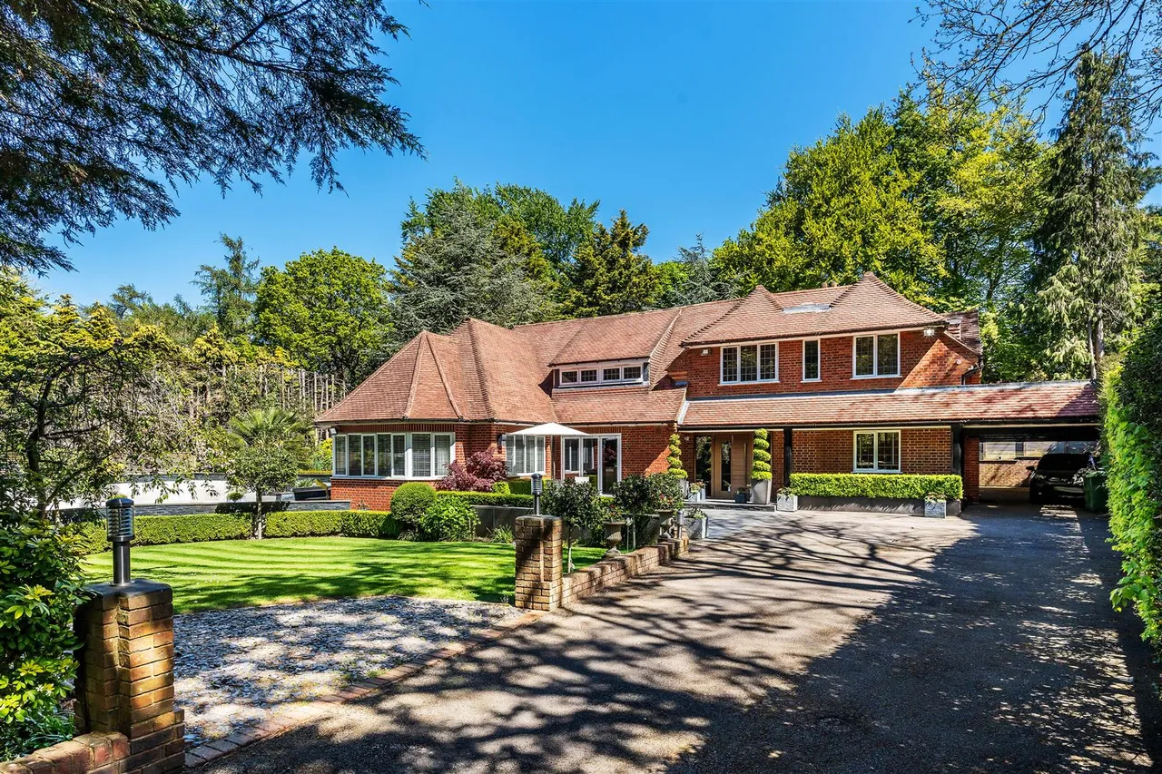 The Warren, Ashtead, KT21, photo 13