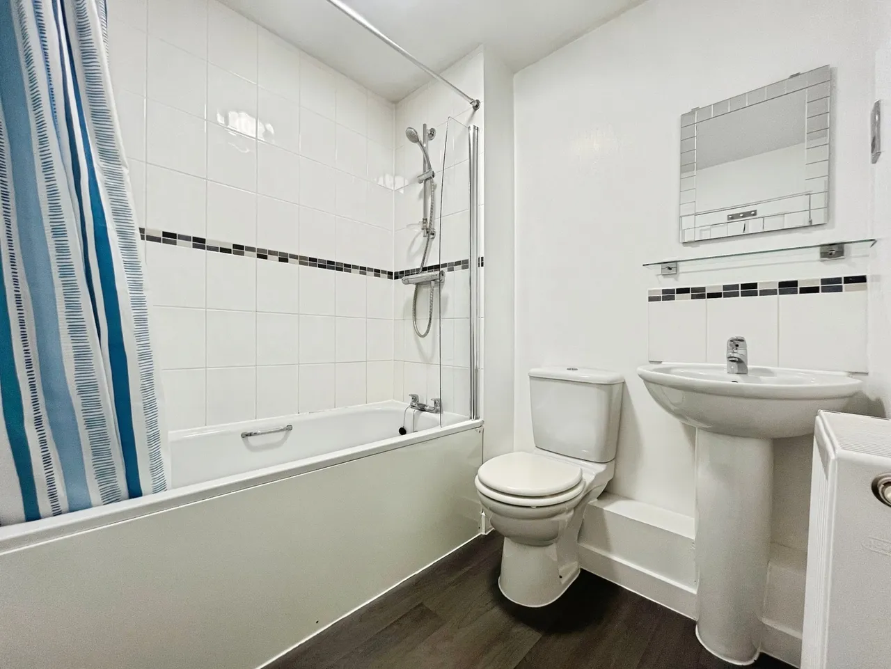 Wey Meadow Close, Farnham, Surrey, GU9 8TX, photo 9