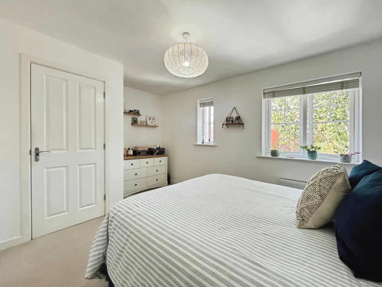 Wey Meadow Close, Farnham, Surrey, GU9 8TX, photo 8